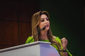 Adriana Matiz culpa al gobierno nacional por el deterioro de la seguridad en el Tolima - A La Luz Pública 6